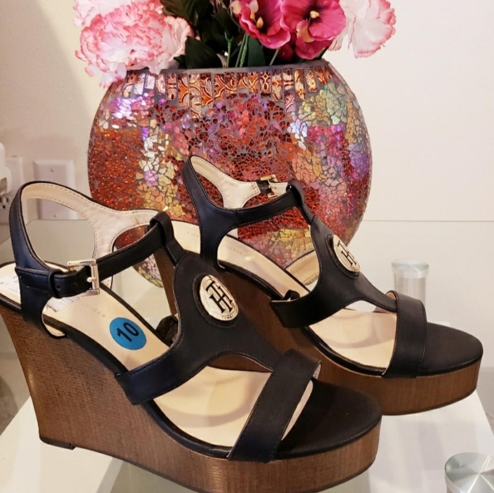 NWOT Tommy Hilfiger Wedge Heels - Picture 1 of 3